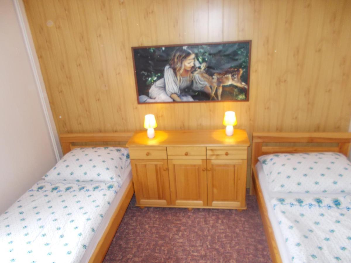 pension TARA Teplice nad Metuji Bagian luar foto